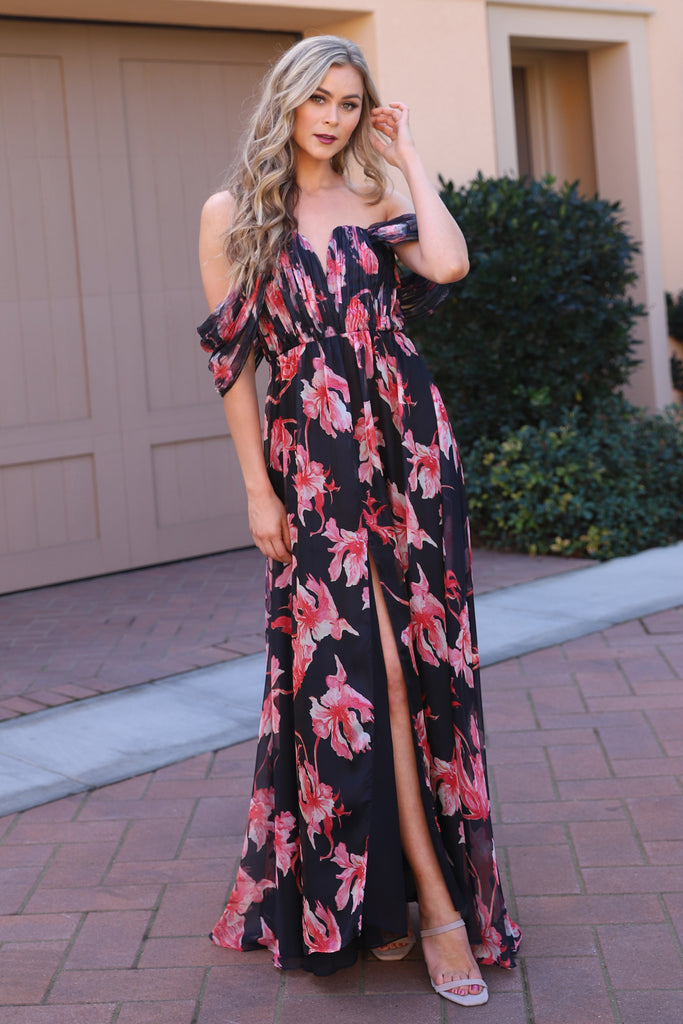 LOVE AND LUXURY BLACK FLORAL MAXI DRESS