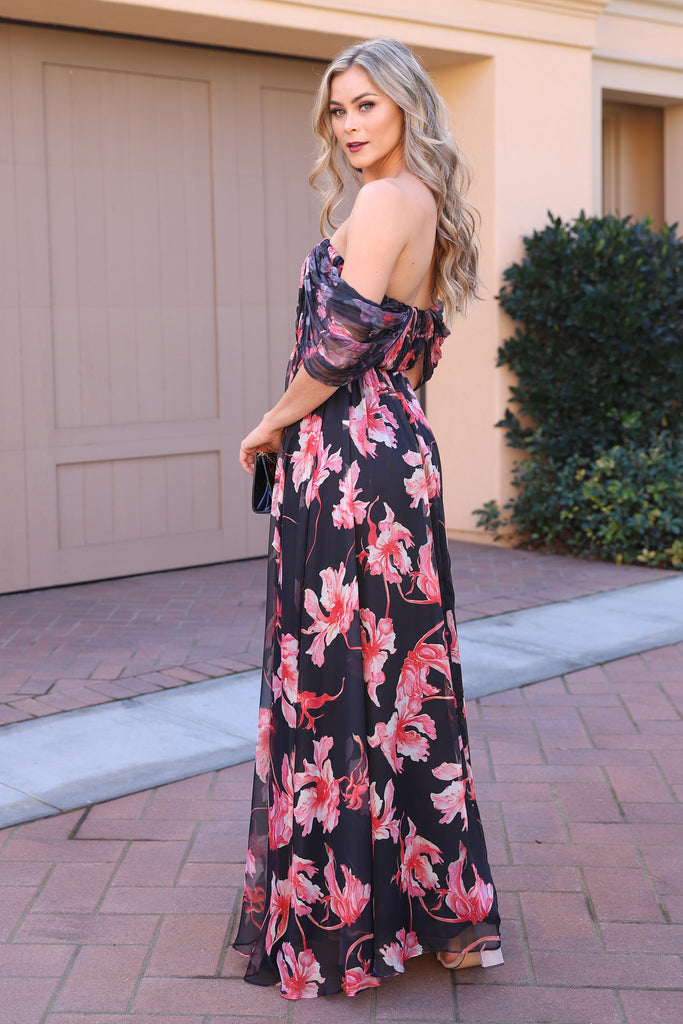 LOVE AND LUXURY BLACK FLORAL MAXI DRESS